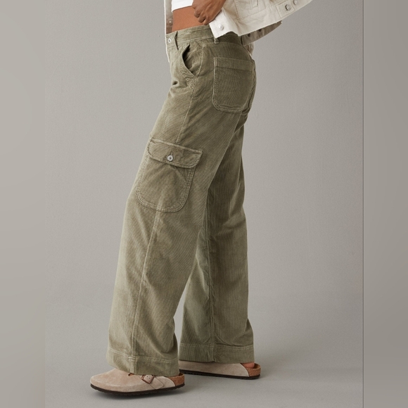 AE Corduroy Super High-Waisted Baggy Wide-Leg Pant Sage Womens 8 Stretchy Cargo - Picture 5 of 14